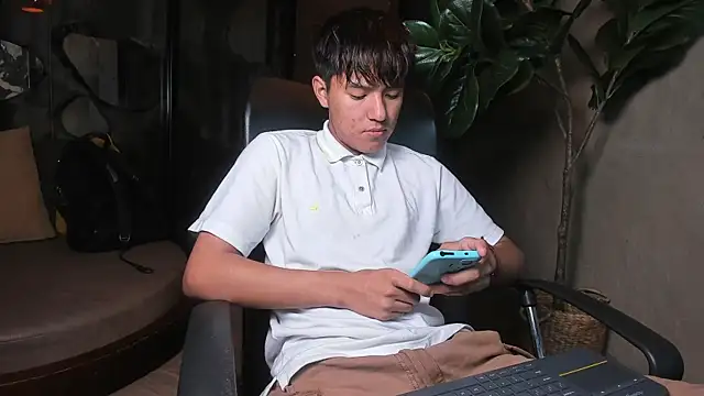 Snapshot of isaac_grimm chatting on 20, 2, 2026 isaac grimm online show from 20, 2, 2026