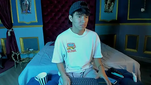 Snapshot of isaac_grimm chatting on 5, 3, 2026 isaac grimm online show from 5, 3, 2026