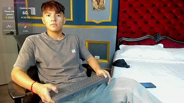 Snapshot of isaac_grimm chatting on 8, 3, 2026 isaac grimm online show from 8, 3, 2026