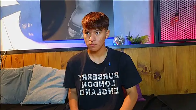 Snapshot of isaac_grimm chatting on 14, 3, 2026 isaac grimm online show from 14, 3, 2026