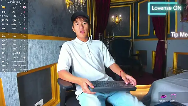 Snapshot of isaac_grimm chatting on 15, 4, 2026 isaac grimm online show from 15, 4, 2026