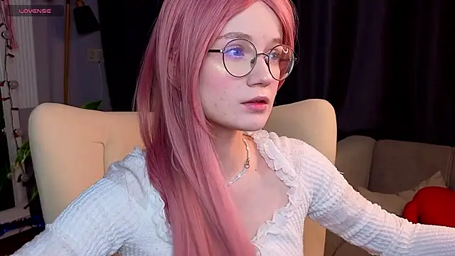 Kitty smalltits online show from 17, 1, 2026