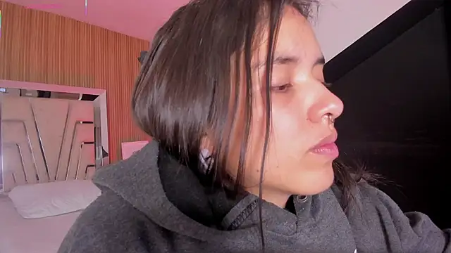 Cherrybombs  online show from 16, 4, 2026