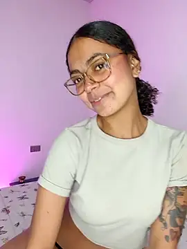   VioletaHeaven   online show from 6, 1, 2026