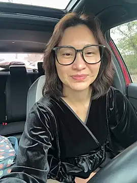 A-ZJunn online show from 3, 3, 2026