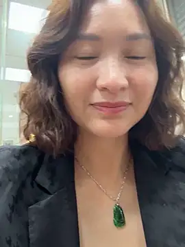 A-ZJunn online show from 28, 4, 2026