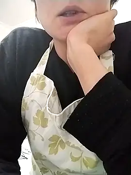 Amy01112 online show from 13, 4, 2026