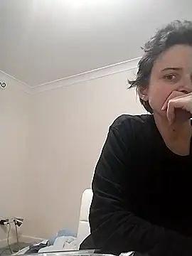 Amy01112 online show from 15, 4, 2026