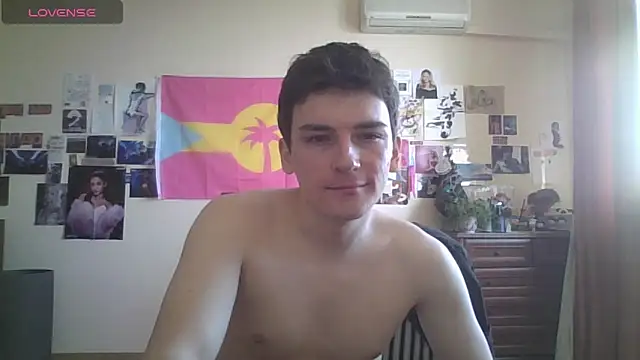 Snapshot of leo_cutie chatting on 8, 3, 2026 leo cutie online show from 8, 3, 2026