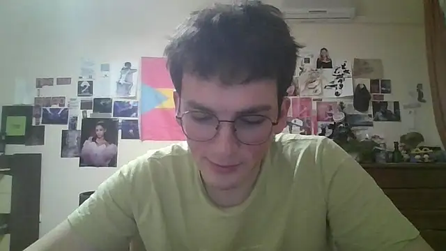 Snapshot of leo_cutie chatting on 12, 3, 2026 leo cutie online show from 12, 3, 2026