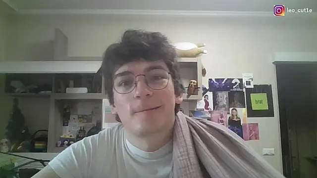 Snapshot of leo_cutie chatting on 2, 5, 2026 leo cutie online show from 2, 5, 2026