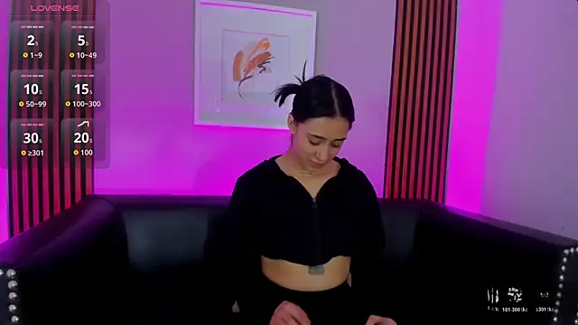 Snapshot of Ariana_collinss chatting on 25, 6, 2026 Ariana collinss online show from 25, 6, 2026