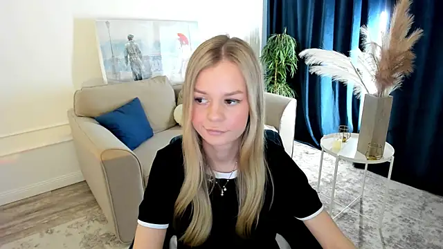 Snapshot of MidnighteAura chatting on 13, 6, 2026 MidnighteAura online show from 13, 6, 2026