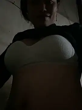 Snapshot of Lilik2 chatting on 4, 12, 2025 Lilik2 online show from 4, 12, 2025