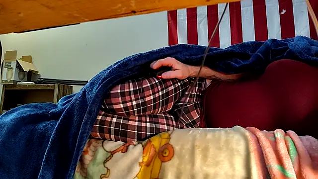 Snapshot of Olewrench35 chatting on 4, 12, 2025 Olewrench35 online show from 4, 12, 2025