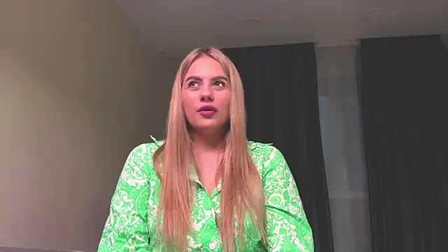 ShirlStyer online show from 4, 12, 2025