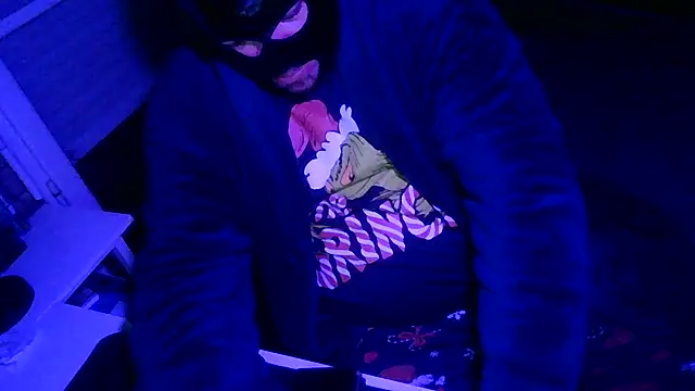 labonnetrique69 online show from 1, 12, 2025