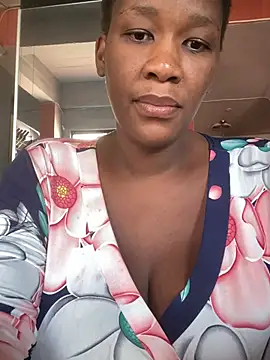 GiantClithpee online show from 12, 12, 2024