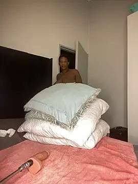 GiantClithpee online show from 9, 2, 2025