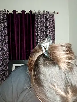 Snapshot of shilpa-singh chatting on 18, 1, 2026 shilpa-singh online show from 18, 1, 2026