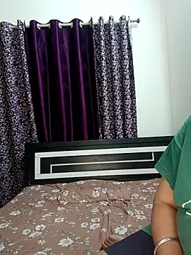 Snapshot of shilpa-singh chatting on 1, 2, 2026 shilpa-singh online show from 1, 2, 2026