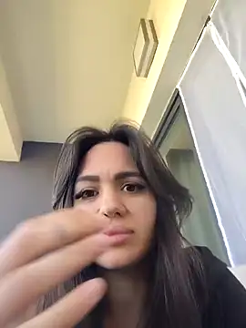 SiennaLuxexx online show from 19, 4, 2026