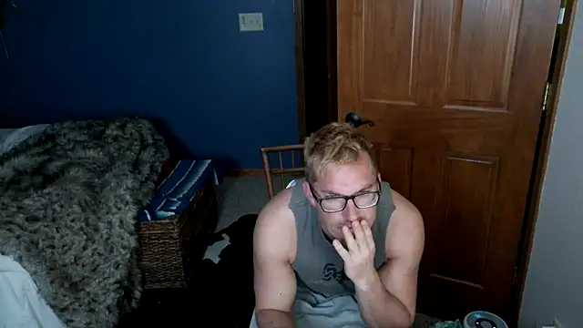 Snapshot of SpunRedneck chatting on 12, 3, 2026 SpunRedneck online show from 12, 3, 2026