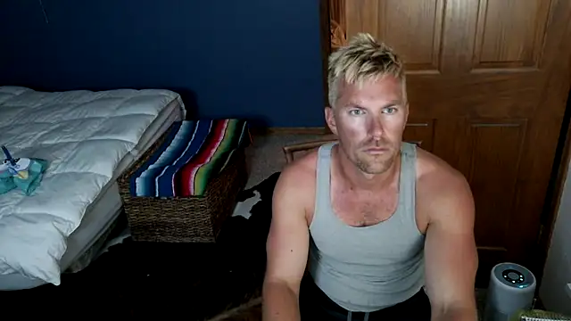 Snapshot of SpunRedneck chatting on 7, 6, 2026 SpunRedneck online show from 7, 6, 2026