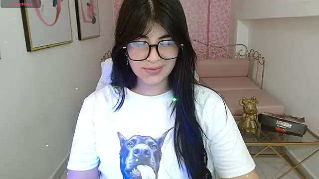 Nina harpper  online show from 13, 4, 2026