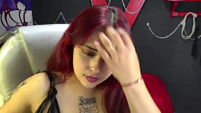 Snapshot of Zarastormks chatting on 2, 12, 2025 Zarastormks online show from 2, 12, 2025