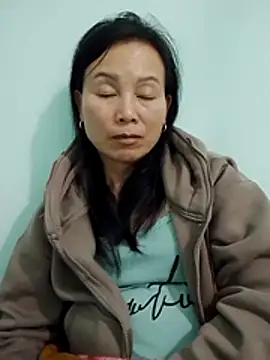 Snapshot of Lili-123k chatting on 17, 12, 2025 Lili-123k online show from 17, 12, 2025