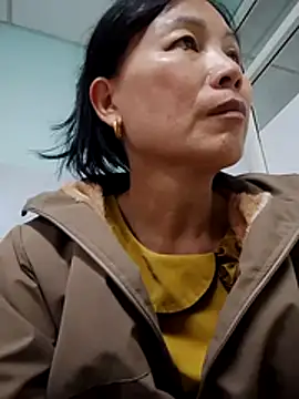 Snapshot of Lili-123k chatting on 5, 2, 2026 Lili-123k online show from 5, 2, 2026