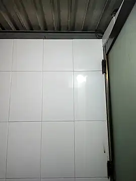 felicity chloe online show from 13, 4, 2026