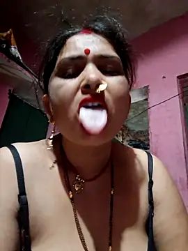Snapshot of Your-shreya143 chatting on 13, 5, 2026 Your-shreya143 online show from 13, 5, 2026
