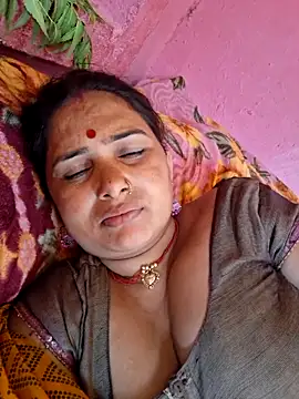 Snapshot of Your-shreya143 chatting on 30, 5, 2026 Your-shreya143 online show from 30, 5, 2026
