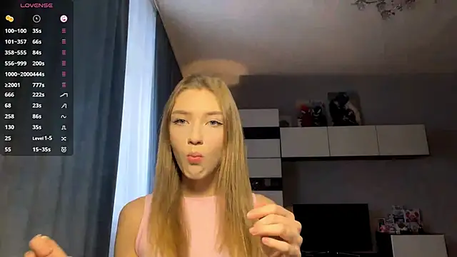 Snapshot of AveryBerkson chatting on 16, 12, 2025 AveryBerkson online show from 16, 12, 2025