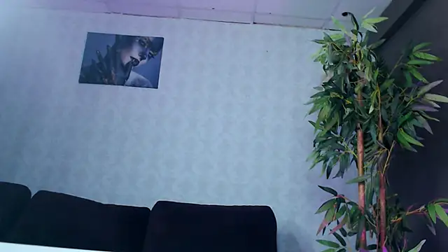 SilviaVanda online show from 14, 12, 2025