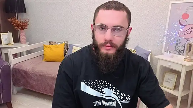 Snapshot of Ant_Power chatting on 18, 12, 2025 Ant Power online show from 18, 12, 2025