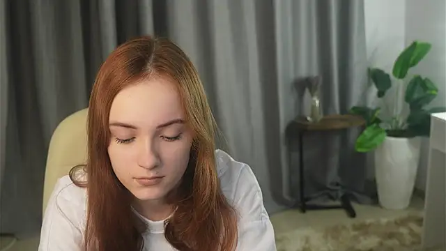 SheriseHartzo online show from 4, 12, 2025