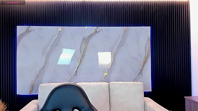 TiffanyHoustton online show from 23, 3, 2026