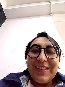 Valeria montana  online show from 14, 2, 2026