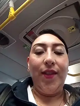 Valeria montana  online show from 11, 3, 2026