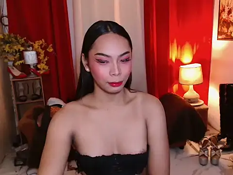 Snapshot of kylieEmparado chatting on 8, 6, 2026 kylieEmparado online show from 8, 6, 2026