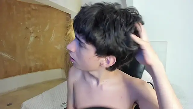 CONNOR STONNE  online show from 21, 4, 2026