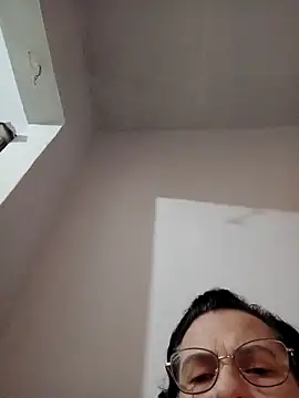 Luna-Hot0802 online show from 23, 4, 2026