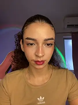 Snapshot of Anne_Wyntheris chatting on 19, 6, 2026 Anne Wyntheris online show from 19, 6, 2026