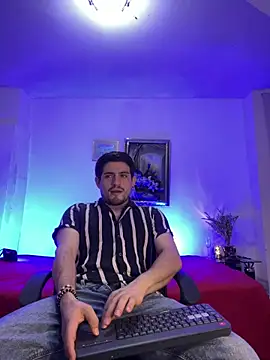 williamsmiiths16 online show from 11, 4, 2026