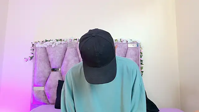 iris and damian online show from 28, 2, 2026