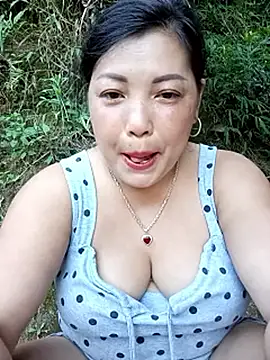 Snapshot of sary-hot2x chatting on 1, 6, 2026 sary-hot2x online show from 1, 6, 2026