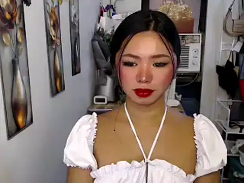 Snapshot of voganmarie chatting on 21, 7, 2026 voganmarie online show from 21, 7, 2026